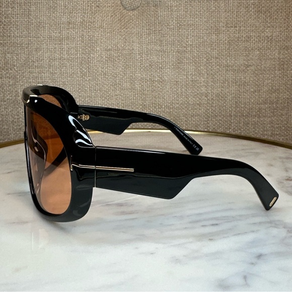 New! Authentic TOM FORD Photochromatic Rellen Sunglasses - Picture 12 of 16